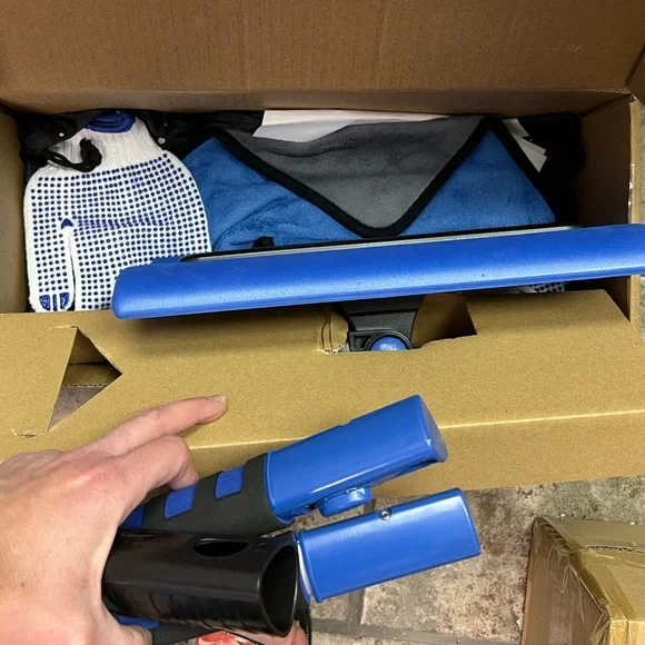 47'' Ice Scraper and Snow Broom for Car Windshield, Extendable Foam Snow Brush - Picture 4 of 4